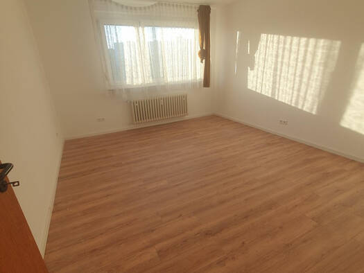 Wohnung zur Miete 760 € 3 Zimmer 87 m² Geschoss 2/3 frei ab sofort Bahnhofstraße 98 Mühlacker 75417