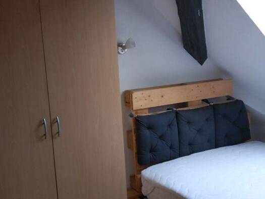 WG-Zimmer zur Miete 250 € 11 m² 1. Geschoss frei ab sofort Dorfstr. 15 Weidenbach 91746