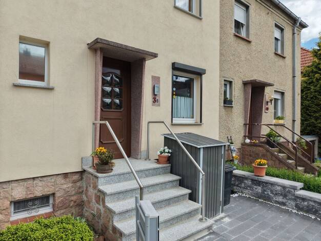 Reihenmittelhaus zum Kauf 189.000 € 4 Zimmer 90 m² 225 m² Grundstück Baumweg 39 Damaschkestraße Süd 06130