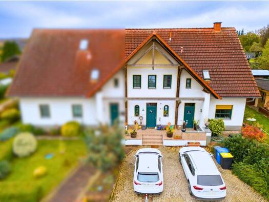 Doppelhaushälfte zum Kauf 350.000 € 8 Zimmer 184 m² 782 m² Grundstück frei ab sofort Herren Steinfeld Brüsewitz 19071