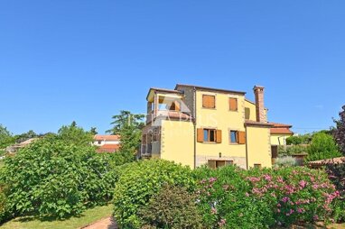 Haus zum Kauf 440.000 € 5 Zimmer 180 m² 923 m² Grundstück Porec center