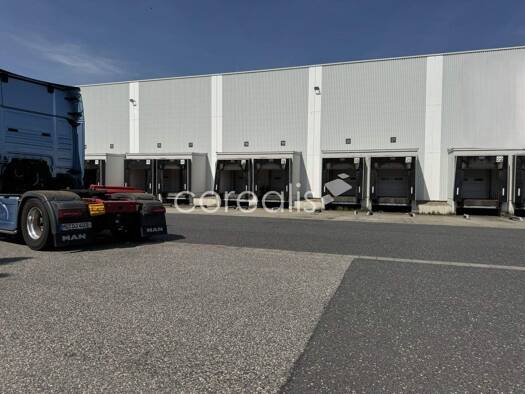 Lagerhalle zur Miete provisionsfrei 8.888 m² Lagerfläche teilbar ab 4.444 m² Bergeborbeck Essen 45356