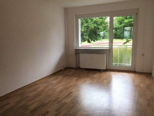 Wohnung zur Miete 279 € 2 Zimmer 50,2 m² 2. Geschoss frei ab 01.02.2026 Albert-Einstein-Straße 20 Oschersleben 39387