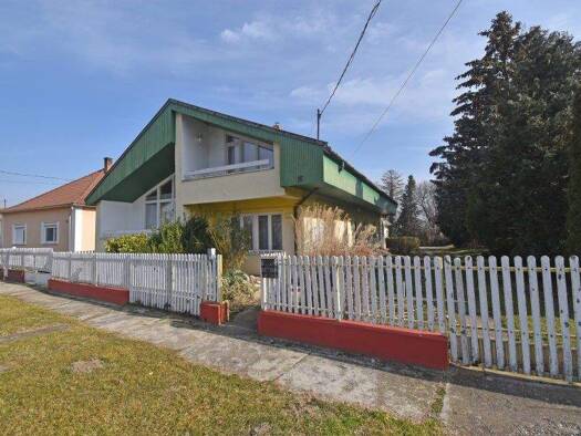 Einfamilienhaus zum Kauf 129.000 € 4 Zimmer 188 m² 1.233 m² Grundstück Spielberg Mezocsokonya 7434