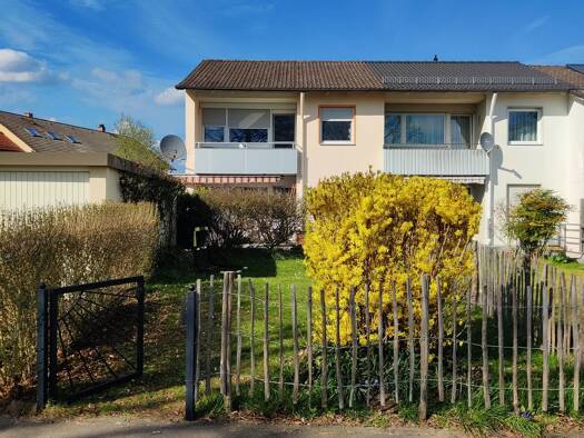 Reihenhaus zur Miete 1.300 € 5 Zimmer 105 m² 420 m² Grundstück frei ab 01.08.2026 Gottmadingen 78244