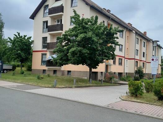 Wohnung zur Miete 451 € 3 Zimmer 69,3 m² 1. Geschoss Niddaer Straße 9 Bad Kösen Naumburg (Saale) 06628