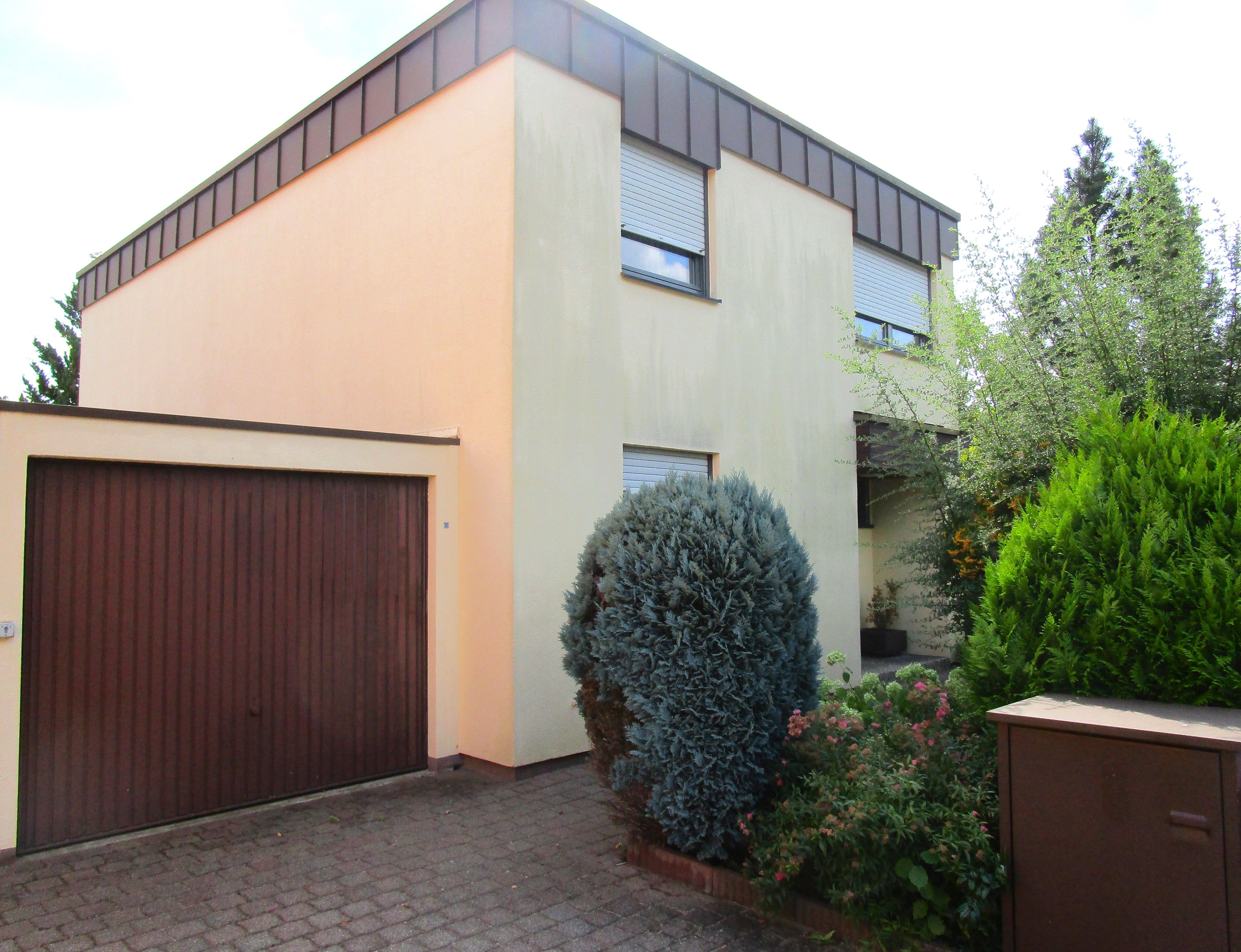 Einfamilienhaus zum Kauf 549.000 € 5 Zimmer 113 m²<br/>Wohnfläche 413 m²<br/>Grundstück ab sofort<br/>Verfügbarkeit Langwasser - Südost Nürnberg 90473