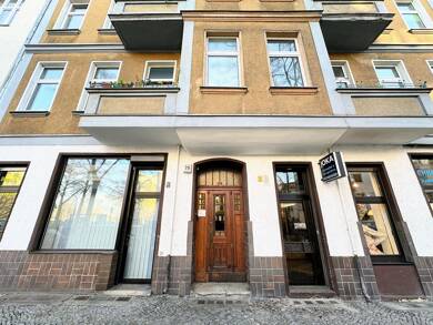 Wohn- und Geschäftshaus zum Kauf als Kapitalanlage geeignet 1.940.000 € 811,4 m² 550 m² Grundstück Berlin 13595