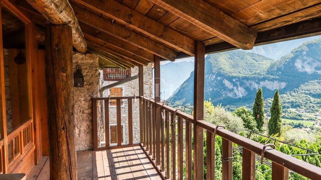 Reihenendhaus zum Kauf 690.000 € 7 Zimmer 184 m² 200 m² Grundstück frei ab sofort Loc. Canale di Tenno Tenno 38060