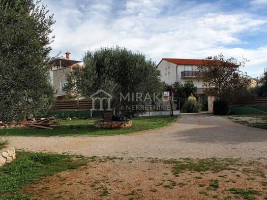 Einfamilienhaus zum Kauf 1.700.000 € 10 Zimmer 535 m² Srima, Vodice Vodice 22211
