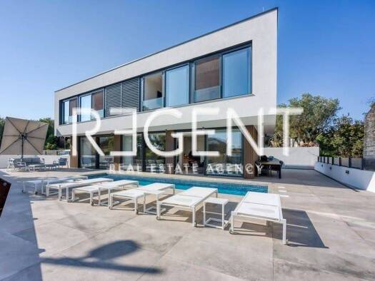 Haus zum Kauf 1.400.000 € 4 Zimmer 1 m² Rovinj
