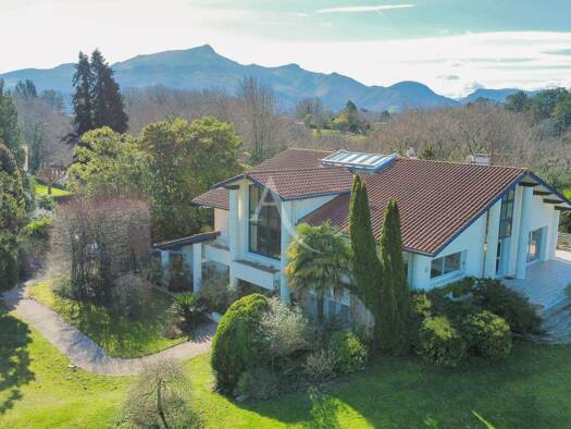 Einfamilienhaus zum Kauf 2.200.000 € 9 Zimmer 350 m² 9.360 m² Grundstück Chemin d'Achotarreta 2 Nord Ciboure 64500