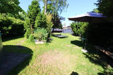 Haus zum Kauf 7,5 Zimmer 180 m² 916 m² Grundstück Göppingen - Südweststadt Göppingen 73035