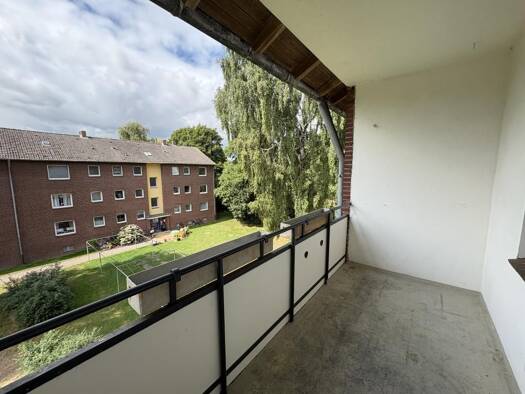 Wohnung zur Miete 429 € 2 Zimmer 63,8 m² 2. Geschoss Allensteinweg 15 Fedderwardergroden Wilhelmshaven 26388