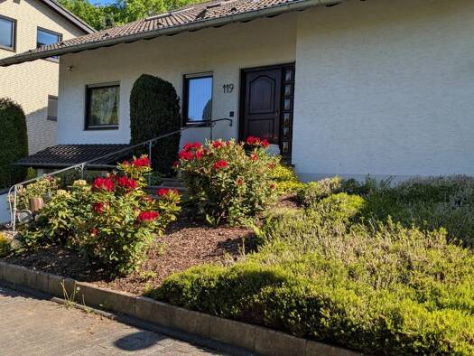 Einfamilienhaus zum Kauf 978.000 € 7 Zimmer 215 m² 684 m² Grundstück Oedekoven Alfter / Oedekoven 53347