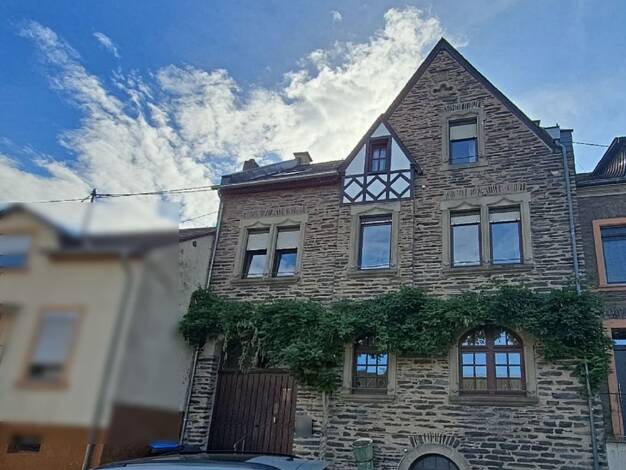 Reihenmittelhaus zum Kauf 239.000 € 6 Zimmer 188 m² 495 m² Grundstück frei ab 01.01.2027 Brauneberg Brauneberg 54472