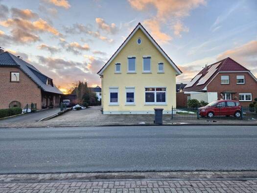 Einfamilienhaus zur Miete 860 € 6 Zimmer 125 m² 500 m² Grundstück frei ab sofort Dangastermoor Varel 26316