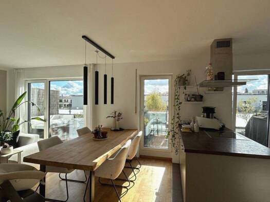 Penthouse zur Miete 1.260 € 3 Zimmer 84 m² Geschoss 2/2 frei ab 01.12.2026 Westenviertel Regensburg 93049