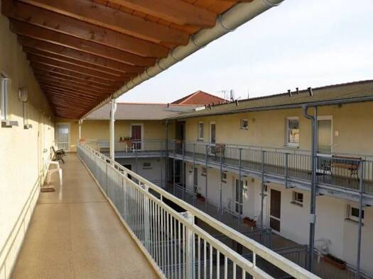Wohnung zum Kauf 75.000 € 1 Zimmer 37 m² 1. Geschoss Coswig 01640