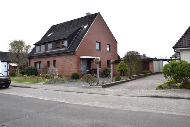Wohnung zur Miete 650 € 2 Zimmer 83 m² 1. Geschoss frei ab sofort Brinkum Stuhr 28816