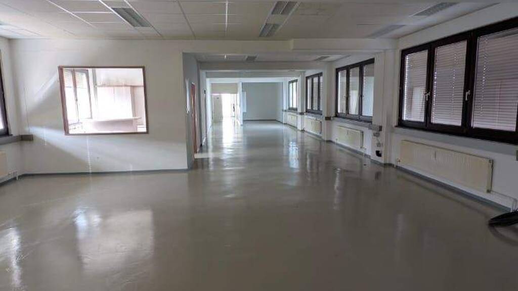 Sonstiges zur Miete 2.700 € 6 Zimmer 225 m² Arzl Innsbruck-Stadt 6020