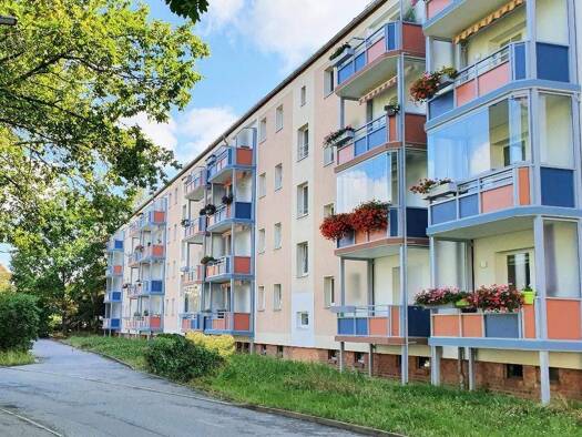 Wohnung zur Miete 575 € 2 Zimmer 67,3 m² frei ab sofort Albert-Schweitzer-Ring 57 Wilkau-Haßlau 08112
