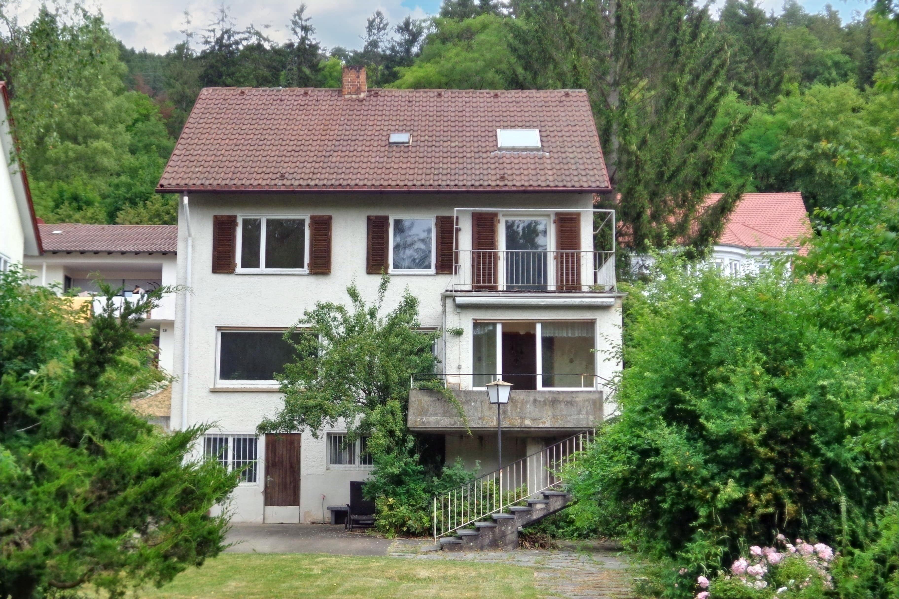 Einfamilienhaus zum Kauf 395.000 € 7,5 Zimmer 205 m²<br/>Wohnfläche 763 m²<br/>Grundstück Tuttlingen Tuttlingen 78532