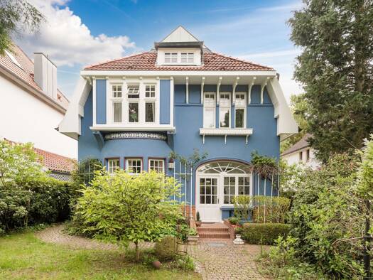 Villa zum Kauf 2.150.000 € 8,5 Zimmer 220 m² 949 m² Grundstück Volksdorf Wandsbek 22359