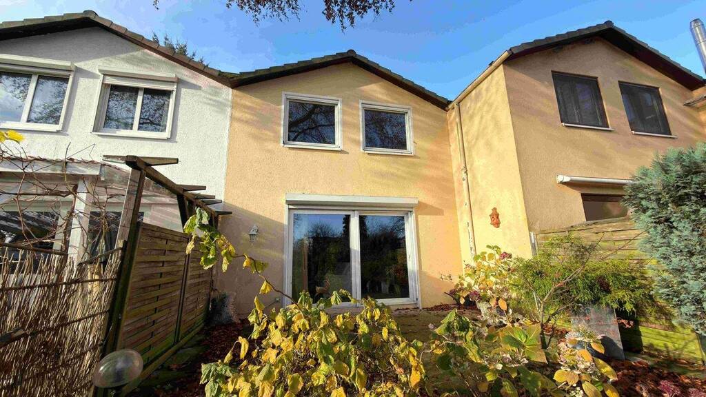 Reihenmittelhaus zum Kauf 295.000 € 4 Zimmer 115 m² 310 m² Grundstück Uetersen 25436