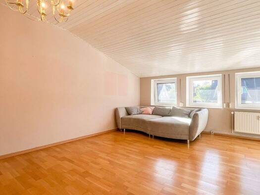 Reihenmittelhaus zum Kauf 169.000 € 2,5 Zimmer 64 m² 98 m² Grundstück Schmalfeld 24640