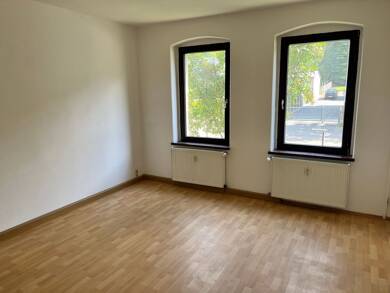 Wohnung zur Miete 295 € 2 Zimmer 50 m² 2 Geschosse frei ab sofort Mittweidaer Straße 49 Burgstädt Burgstädt 09217