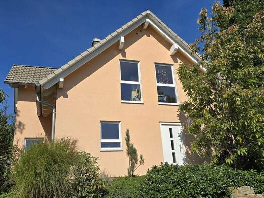 Haus zum Kauf 599.000 € 5 Zimmer 122 m² 600 m² Grundstück Reitzendorf Dresden 01328