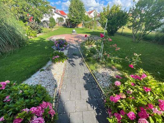 Einfamilienhaus zum Kauf 700.000 € 6 Zimmer 180 m² 649 m² Grundstück Mörfelden Mörfelden-Walldorf 64546