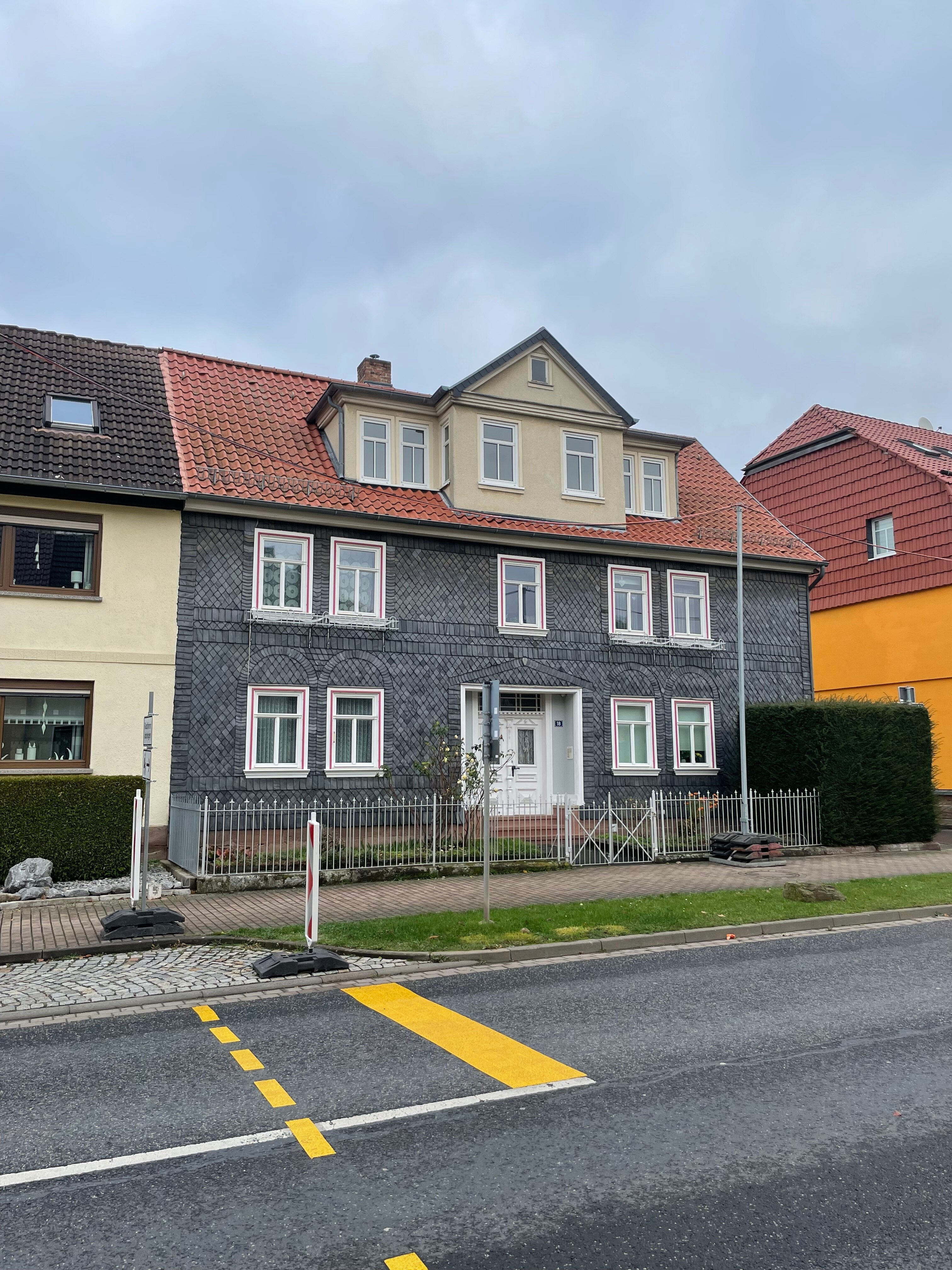 Wohnung zur Miete 445 € 3 Zimmer 72,5 m²<br/>Wohnfläche 2.<br/>Geschoss ab sofort<br/>Verfügbarkeit Straße der Einheit 18 Uder Uder 37318