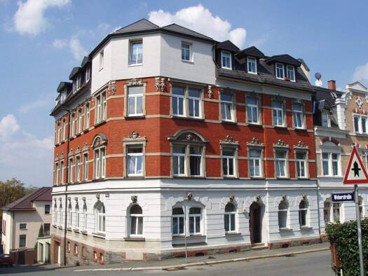 Wohnung zur Miete 390 € 3 Zimmer 76,2 m² frei ab 02.03.2026 Walther-Rathenau-Straße 29 Oelsnitz 08606