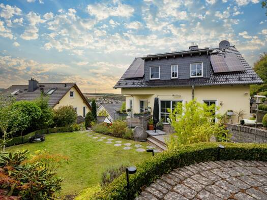 Einfamilienhaus zum Kauf 1.050.000 € 6 Zimmer 208,9 m² 806 m² Grundstück Bad Schwalbach Bad Schwalbach 65307