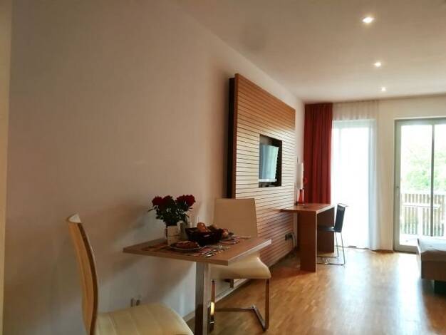 Wohnung zur Miete 670 € 1 Zimmer 40 m² 1. Geschoss frei ab 01.08.2025 Hauptstraße 71a Herzogenaurach Herzogenaurach 91074
