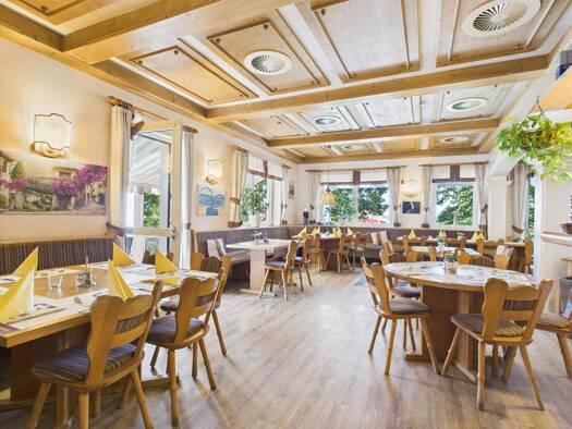 Restaurant zum Kauf 549.000 € Großprüfening-Dechbetten-Königswiesen Regensburg / Ziegetsdorf 93051