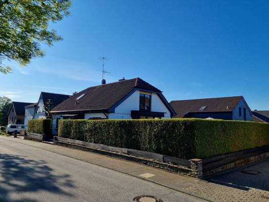 Einfamilienhaus zum Kauf 620.000 € 5 Zimmer 166 m² 450 m² Grundstück Hilgen Burscheid 51399