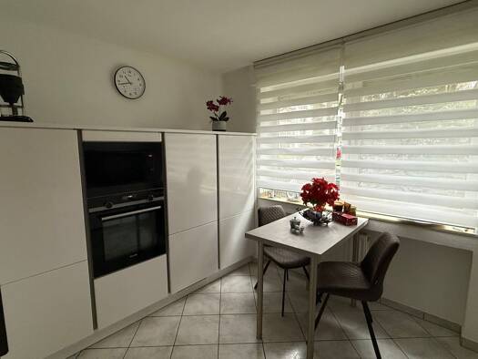 Wohnung zur Miete 680 € 2 Zimmer 63 m² Geschoss EG/4 frei ab sofort Aachen 52078