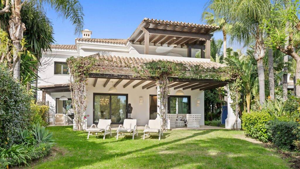 Villa zum Kauf 3.150.000 € 7 Zimmer 555 m² 550 m² Grundstück Marbella Golden Mile 29600