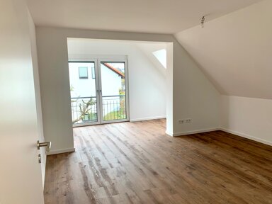 Wohnung zur Miete 790 € 3 Zimmer 79 m² Geschoss 1/1 Hausen Hausen 91353