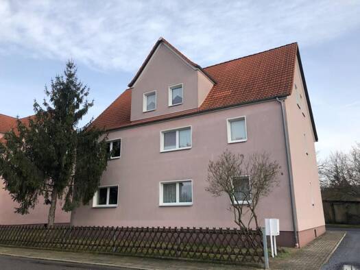 Wohnung zur Miete 323 € 2 Zimmer 52,5 m² 1. Geschoss Lindenstraße 1 Schwarzheide 01987