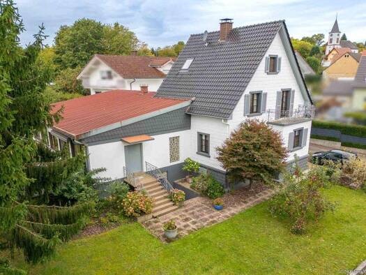 Einfamilienhaus zum Kauf 497.000 € 11 Zimmer 278 m² 1.338 m² Grundstück Reichartshausen 74934