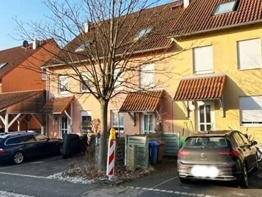 Reihenmittelhaus zum Kauf 489.000 € 5 Zimmer 136 m² 215 m² Grundstück Würzburg 97084