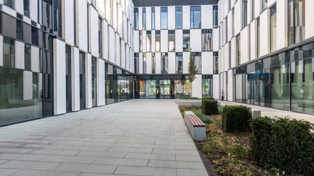 Bürofläche zur Miete 14.749 € 1.092,5 m² Bürofläche teilbar ab 536 m² Ingolstadt 85053