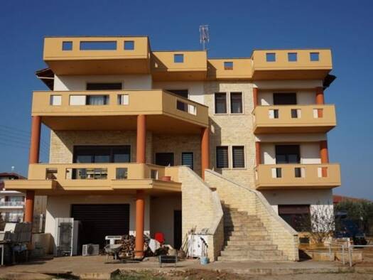 Mehrfamilienhaus zum Kauf - Erstbezug 650.000 € 9 Zimmer 280 m² 2.750 m² Grundstück Moudania 63200