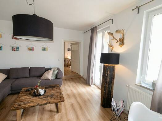 Wohnung zur Miete 850 € 3 Zimmer 93 m² 2. Geschoss frei ab 01.12.2026 Coburg Coburg 96450