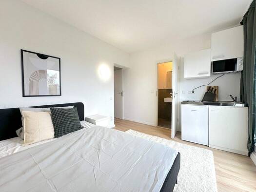 Studio zur Miete 630 € 1 Zimmer 16 m² 4. Geschoss frei ab sofort Homburger Landstraße 691 Bonames Frankfurt am Main 60437