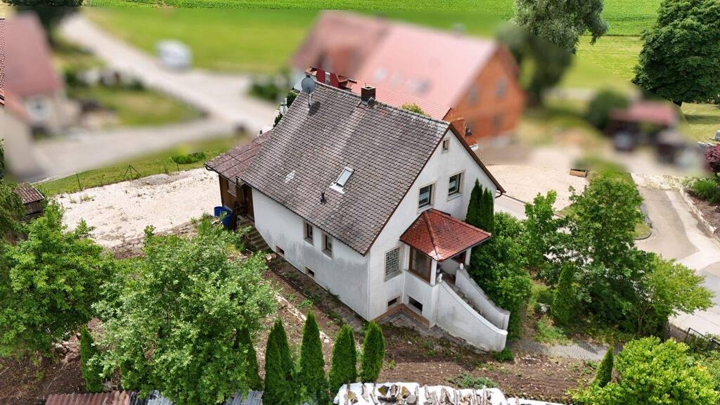 Einfamilienhaus zum Kauf 249.000 € 5 Zimmer 105 m² 1.059 m² Grundstück Döckingen Polsingen 91805